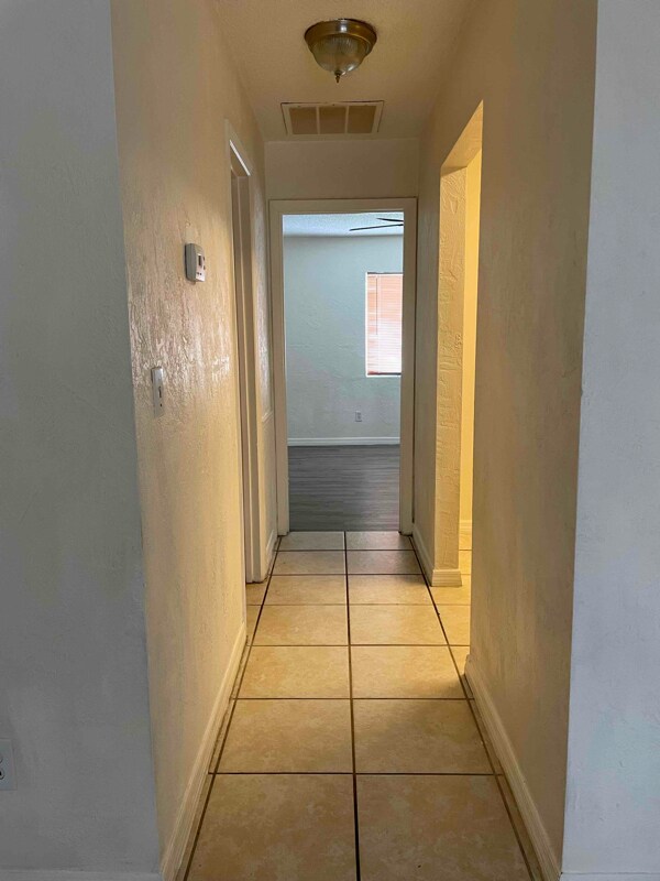 Foto del edificio - 1629 Espanola Ave