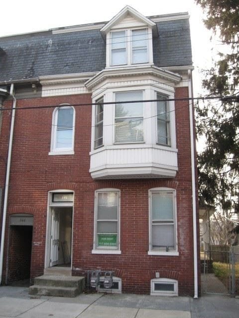 Primary Photo - 346 W North St