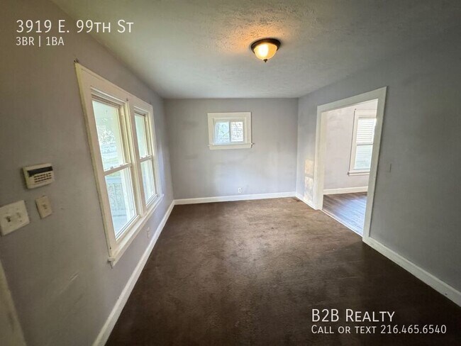 Building Photo - 3919 E 99th St