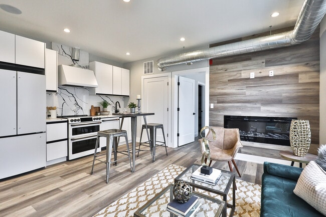 Building Photo - 1612 Cambridge St