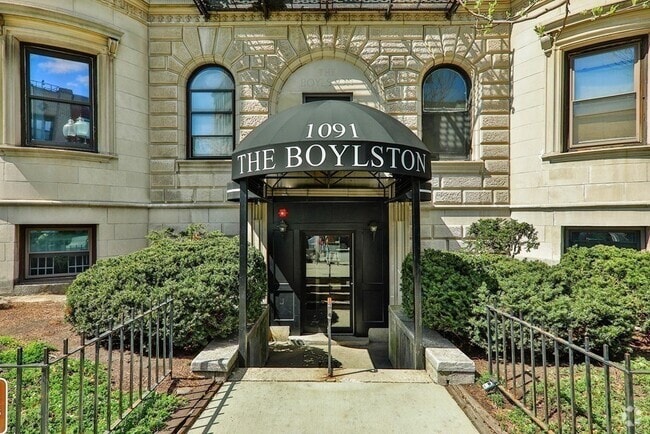 Building Photo - 1091 Boylston St