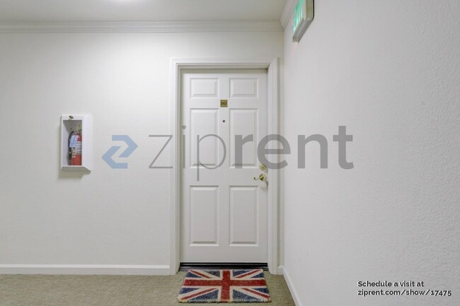 Building Photo - 298 Portola Dr