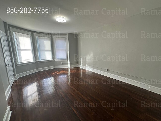 Foto del edificio - 2 Bedroom - Move in ready unit - Available...