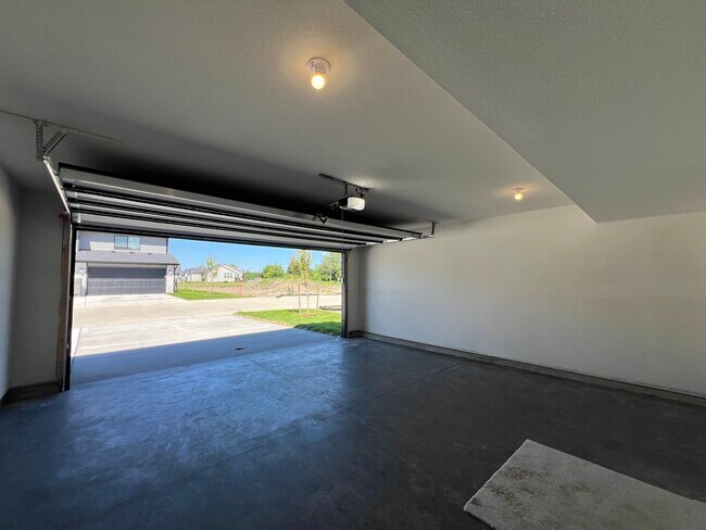 Foto del edificio - 601 Hart Ln