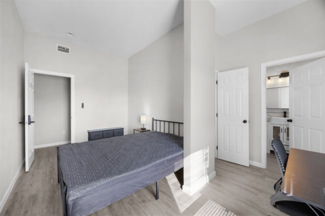 Foto del edificio - 3300 NW 15th Ln