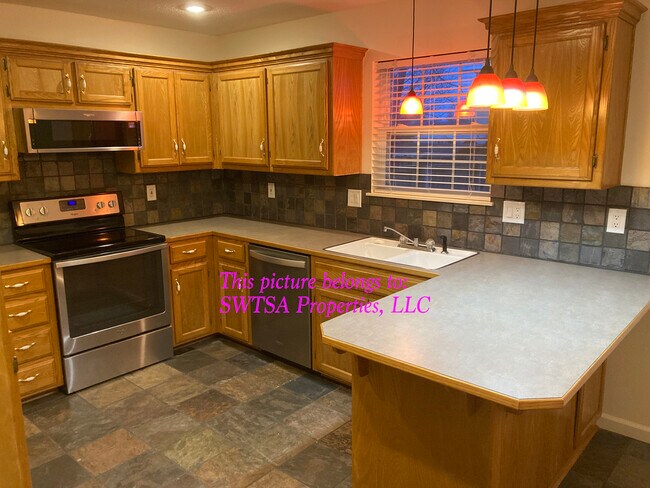 Foto del edificio - 417 Jeb St