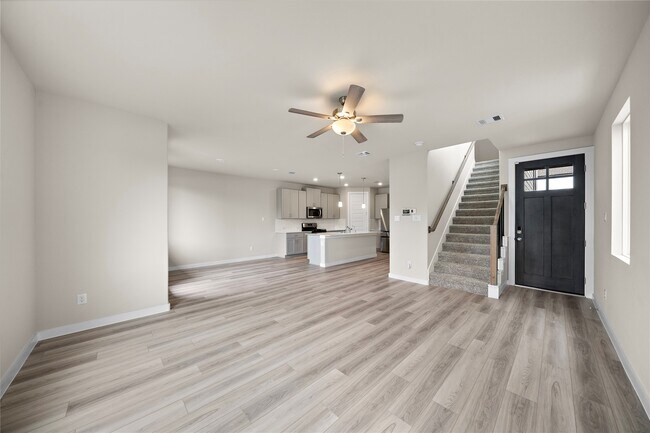 Building Photo - 9912 Storehouse Dr