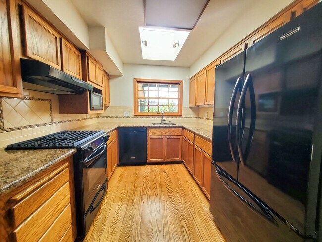 Foto del edificio - Stylish Single-Level in Marinwood | Great ...