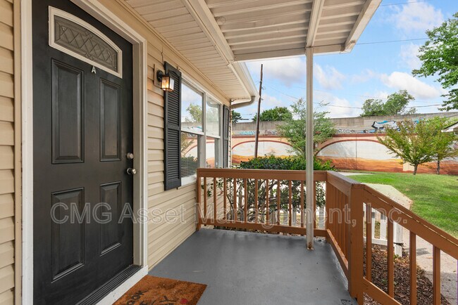 Building Photo - 2051 College Ave NE