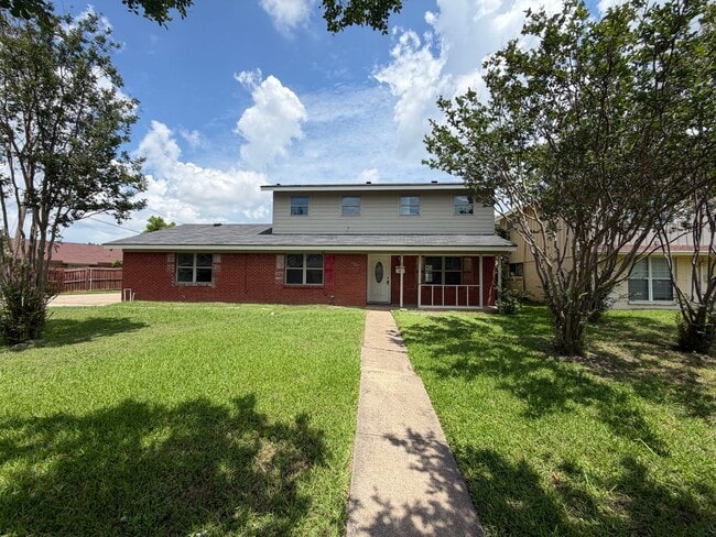 Ready to Move in... Do not miss this house !!!! - Ready to Move in... Do not miss this house !!!!