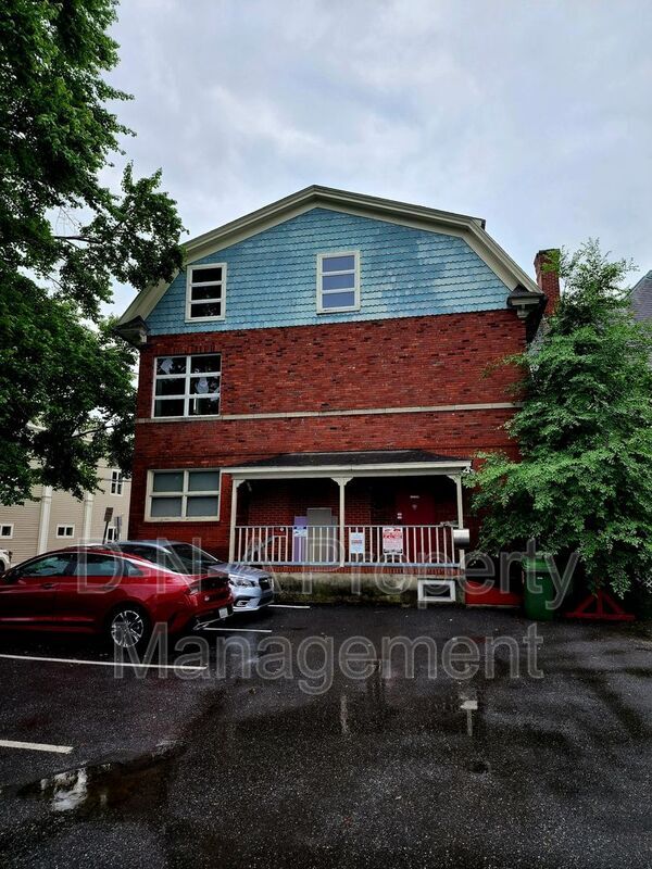800 Main St Unit Apartment, Stroudsburg, PA 18360 Condo for Rent in