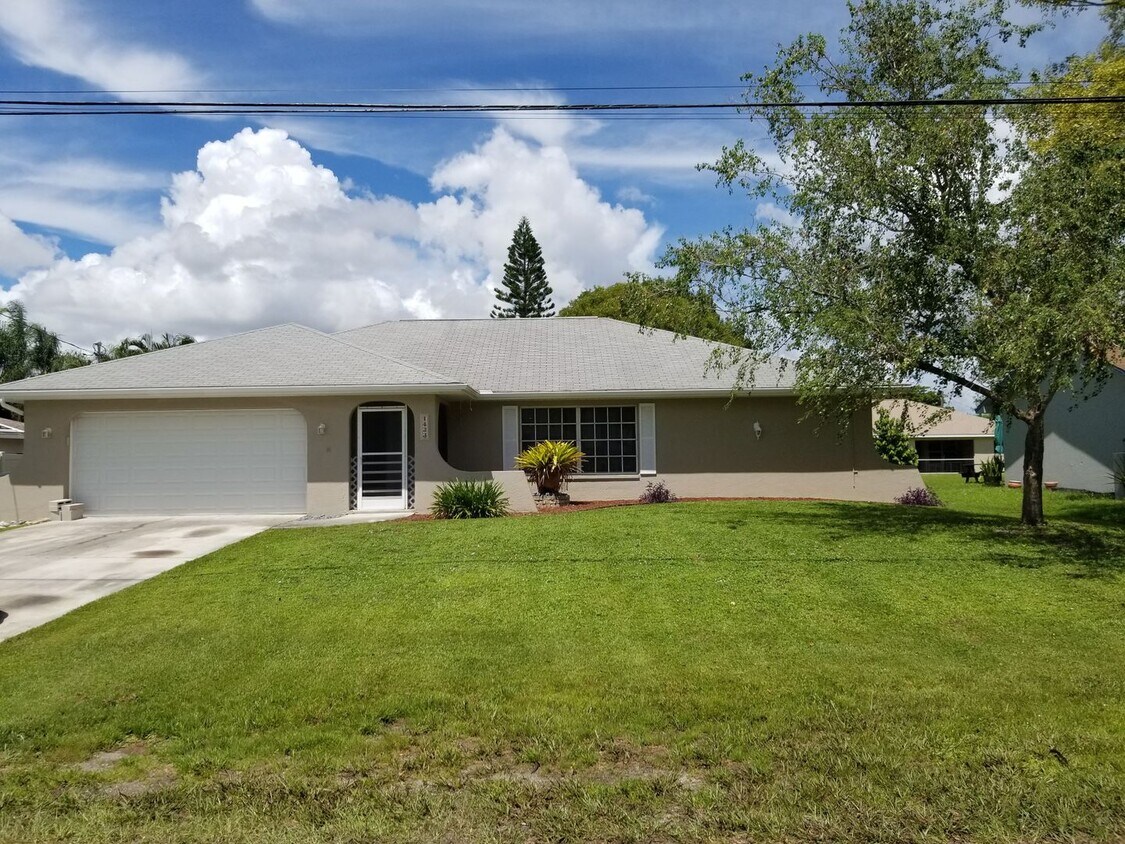 Primary Photo - 1423 SE 19th St