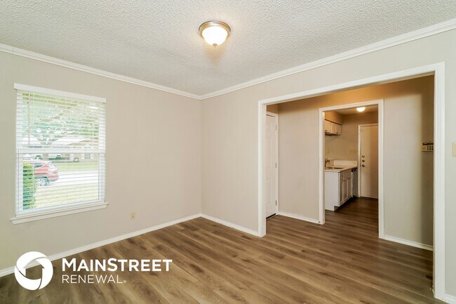 Foto del edificio - 5311 Peppermint Ln