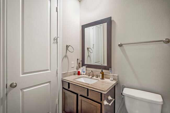 Foto del edificio - 2131 McIlhenny St