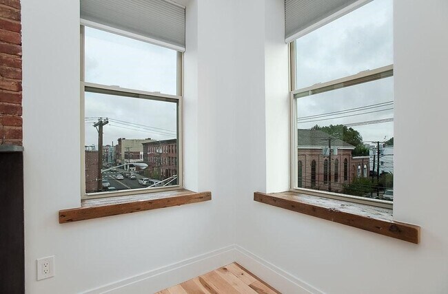 Foto del edificio - 196 Pine St