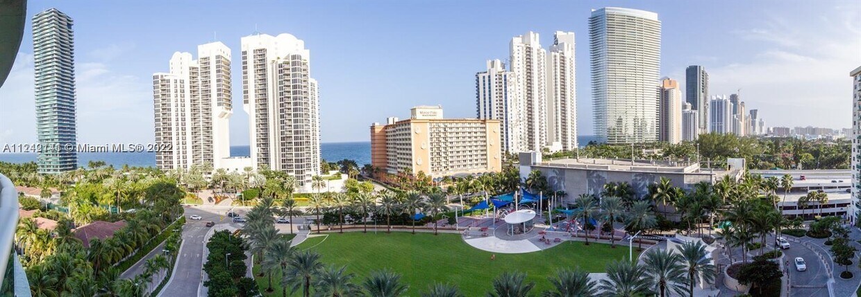 Primary Photo - 19370 Collins Ave
