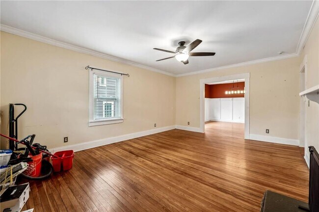 Foto del edificio - 976 Hall St NW
