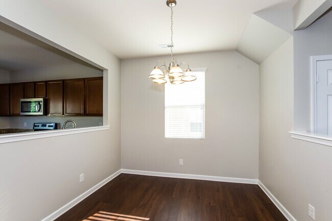 Foto del edificio - 12302 Downy Birch Rd