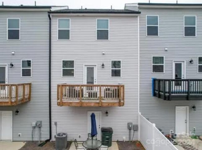 Foto del edificio - 12026 Chesapeake Mallard Dr