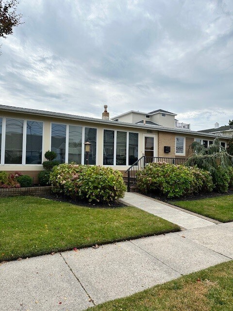 Foto del edificio - 3004 Winchester Ave