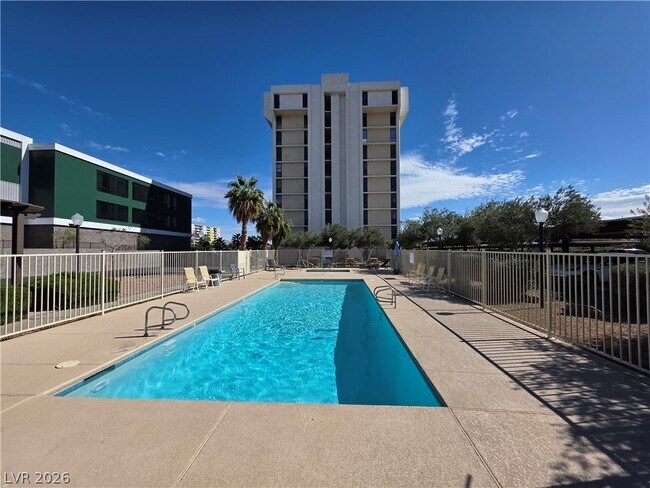 Building Photo - 3930 University Center Dr