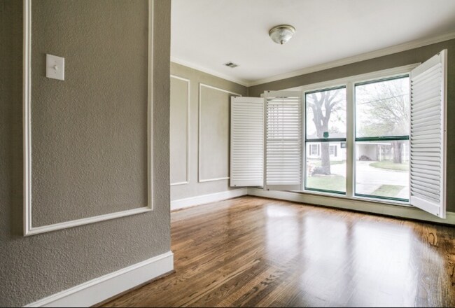 Foto del edificio - 417 E Holley St