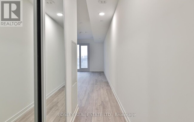 Building Photo - 2020 Bathurst St