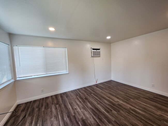 Photo - 6431 Wire Dr Townhome