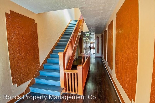 Building Photo - 2737 San Marino St