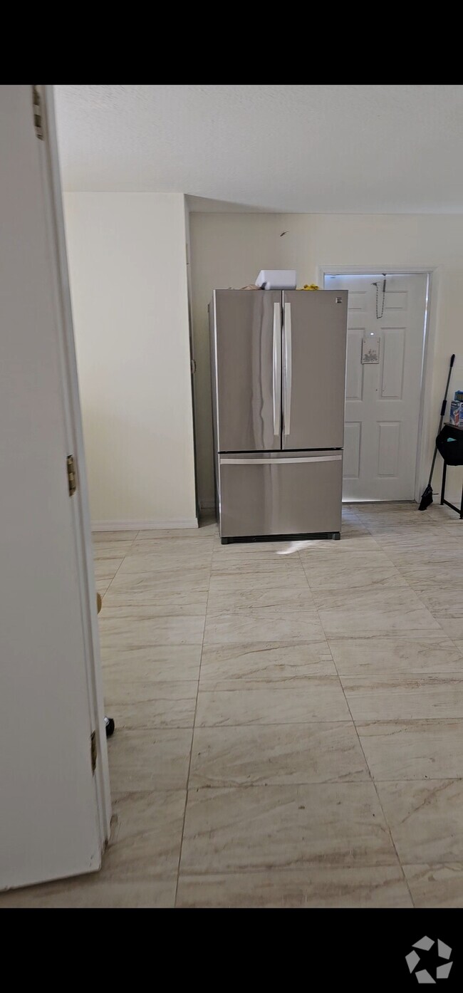 Building Photo - 309 Orchid Dr