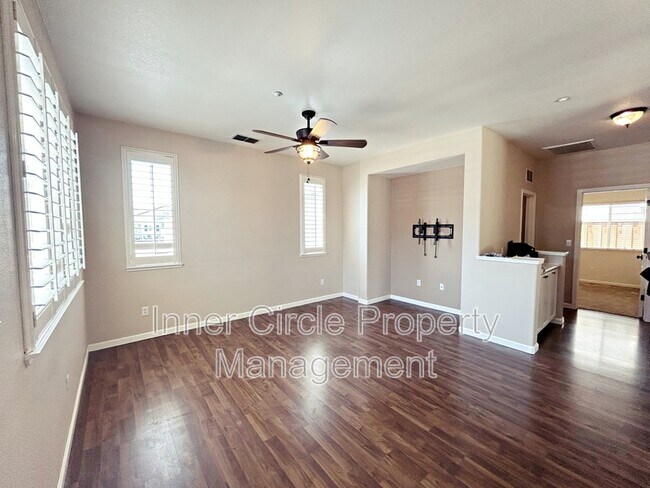 Foto del edificio - 253 Creektrail Ct