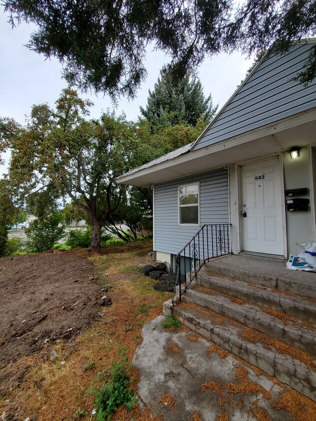Primary Photo - 642 H St