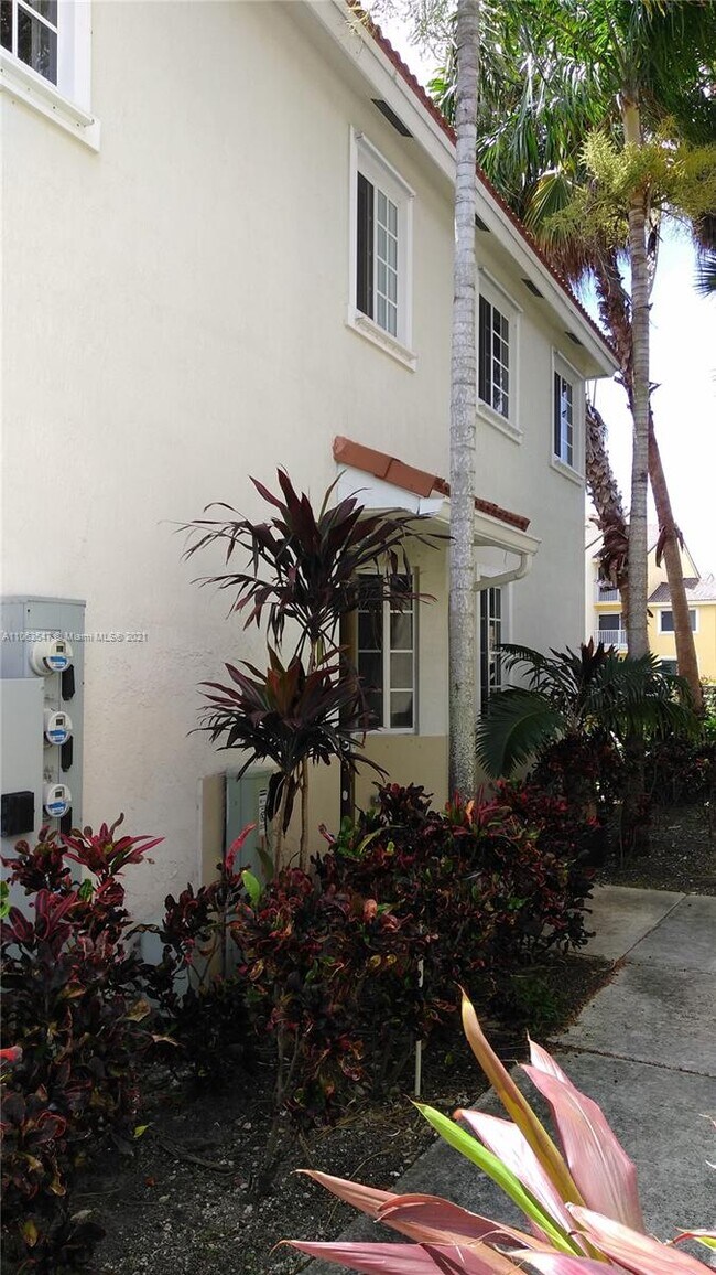 Building Photo - 20901 NW 14th Pl