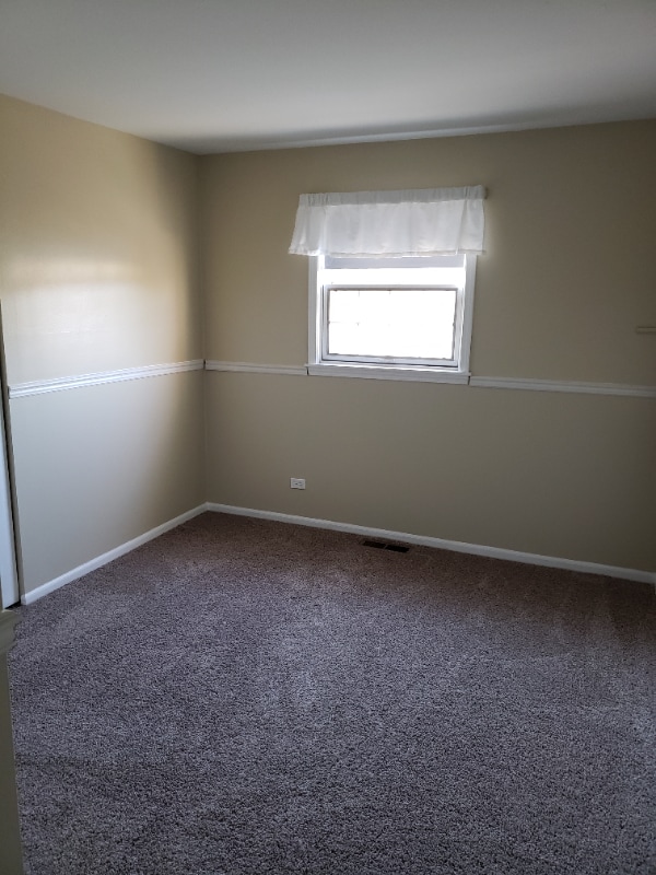 Building Photo - 2146 Rugen Rd