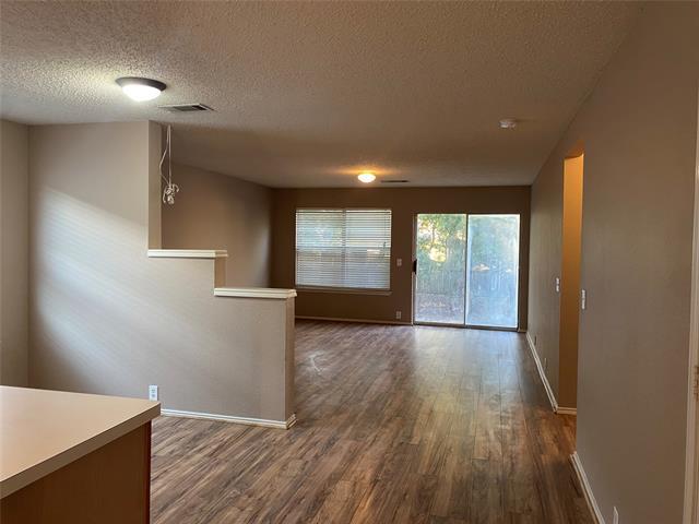 Building Photo - 4211 Falcon Dr