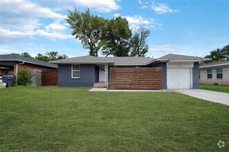 Building Photo - 10208 San Lorenzo Dr