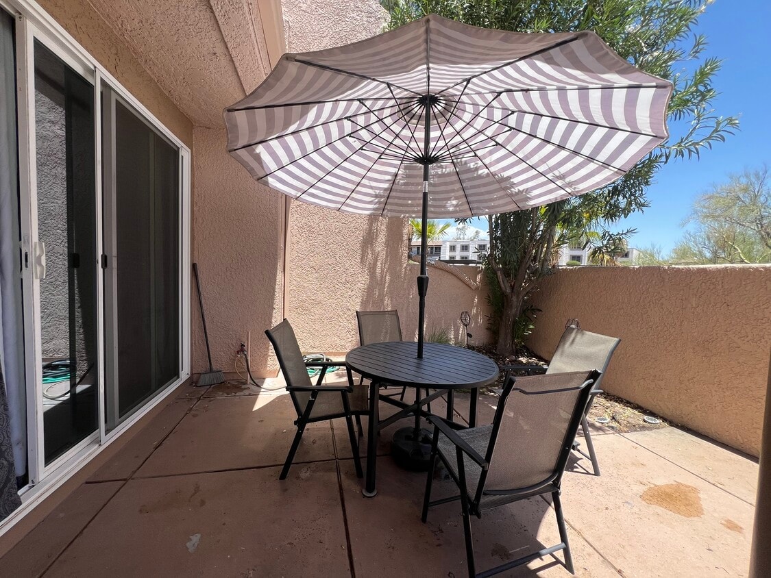 Terrace with partial sun - 5675 N Camino Esplendora (Tucson, AZ)