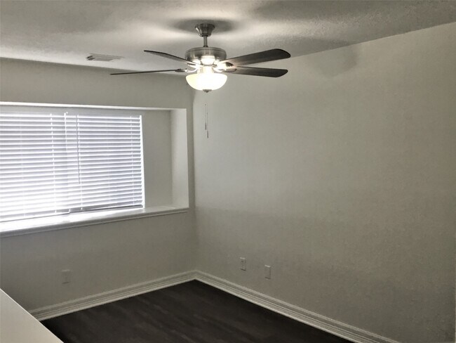 Building Photo - 9151 Autumn Harvest Dr