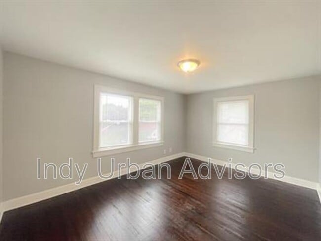 Building Photo - 916 E Tabor St