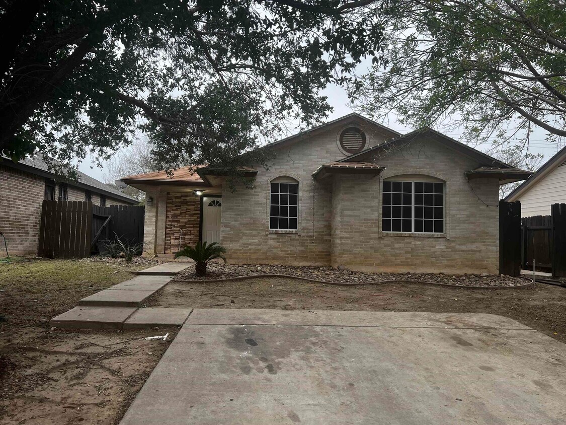 1507 Quail Creek Rd, Laredo, TX 78045 House for Rent in Laredo, TX