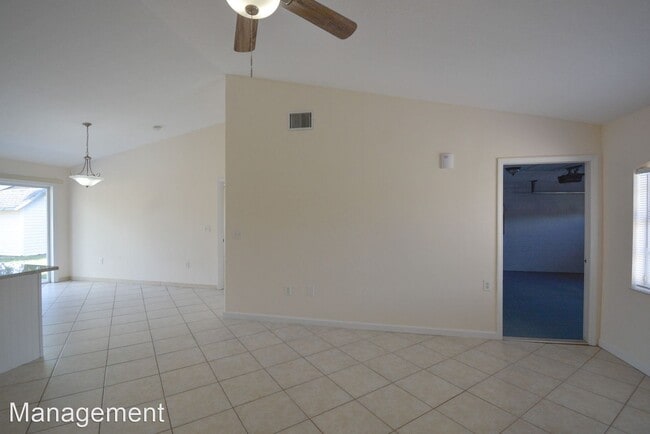 Building Photo - 3 br, 2 bath House - 648 Bear Ct
