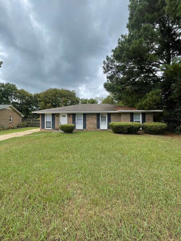 Foto principal - 1224 Zephryhills Drive Montgomery, AL 3610...