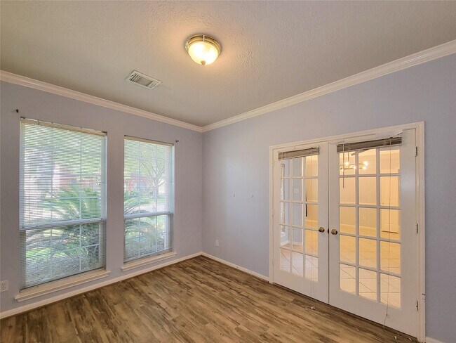 Building Photo - 6410 Coley Park