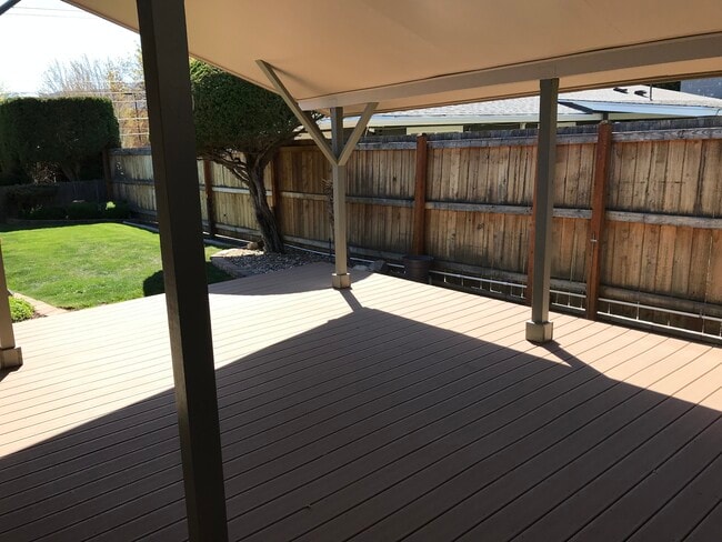 Foto del edificio - 2004 Kelso Ave