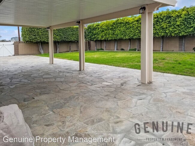 Foto del edificio - 4 br, 2 bath House - 18642 Redwood Street