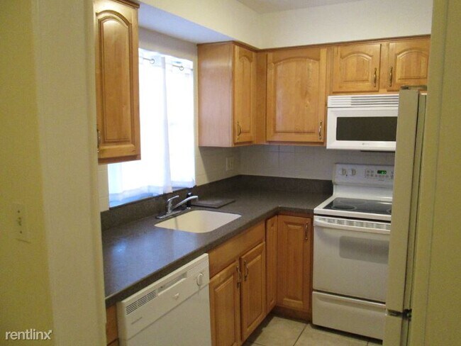 Building Photo - 4513 3rd St Cir W