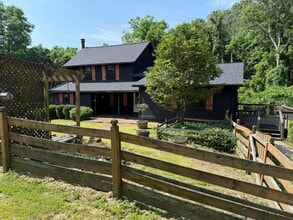 Building Photo - 3507 Stoney Hill Rd