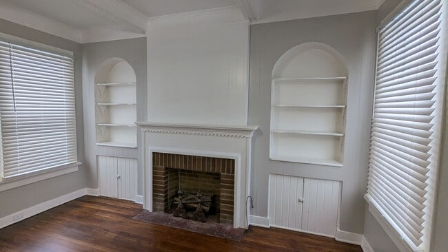 Building Photo - 1518 2nd Ave