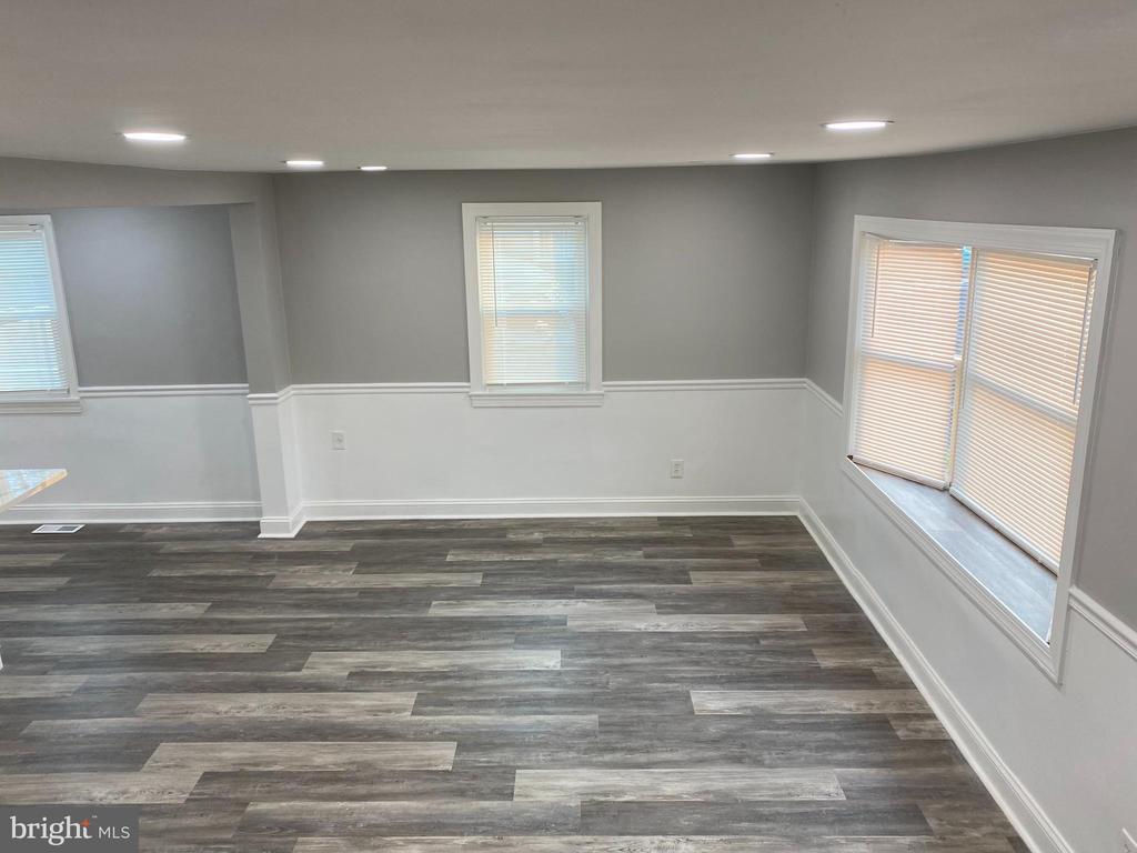 Foto principal - 404 Abbott Rd