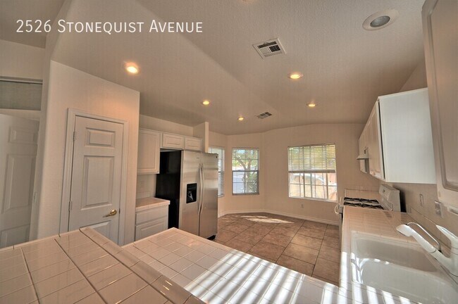 Building Photo - 2526 Stonequist Ave